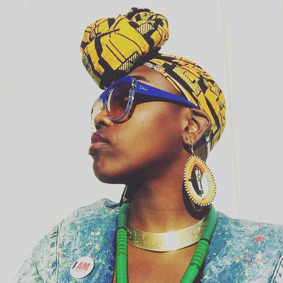 Meet your Posher, Lakesha - Picture 4 of 8